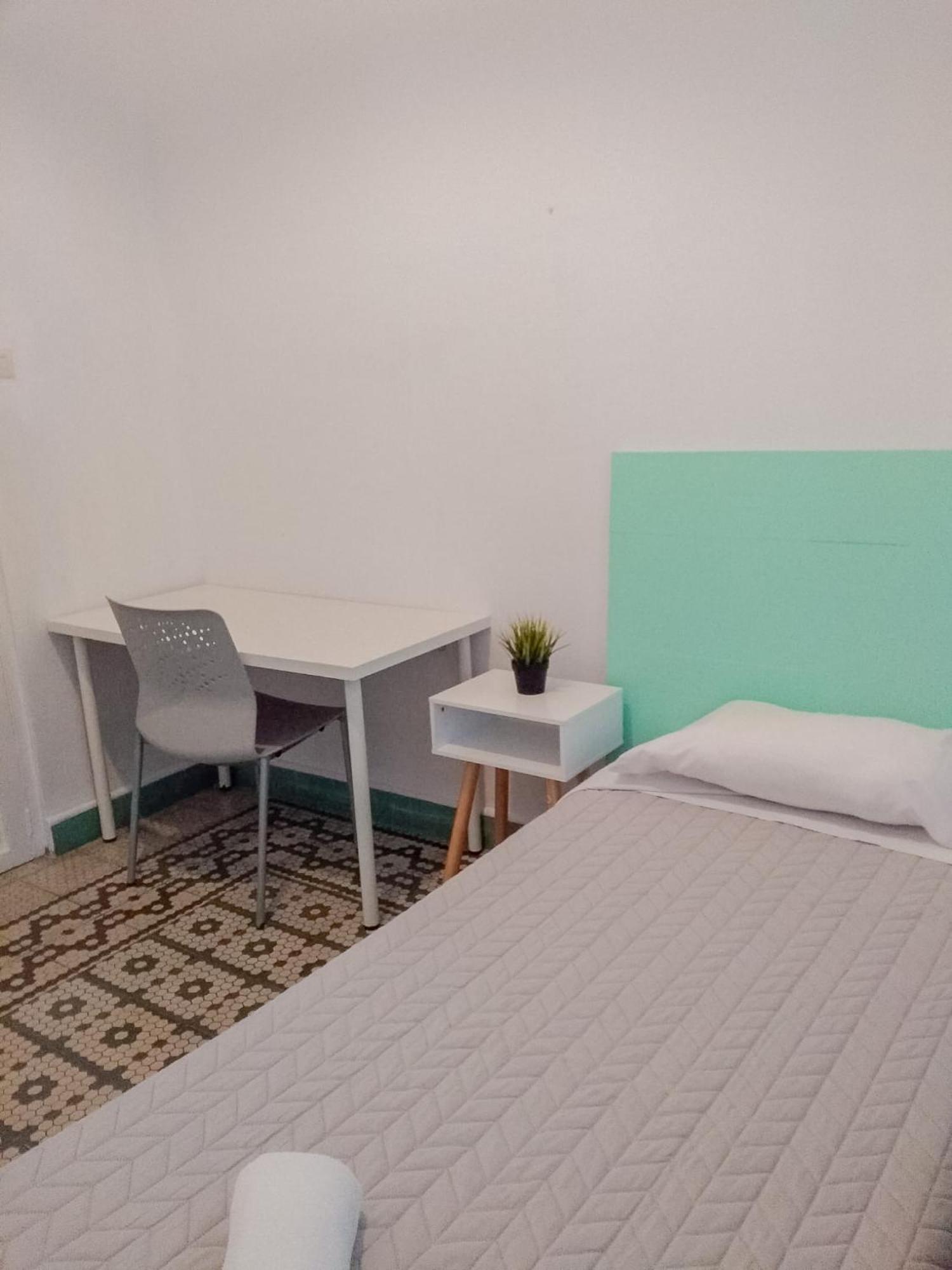 Barbatuke Conde Hostel Málaga Buitenkant foto